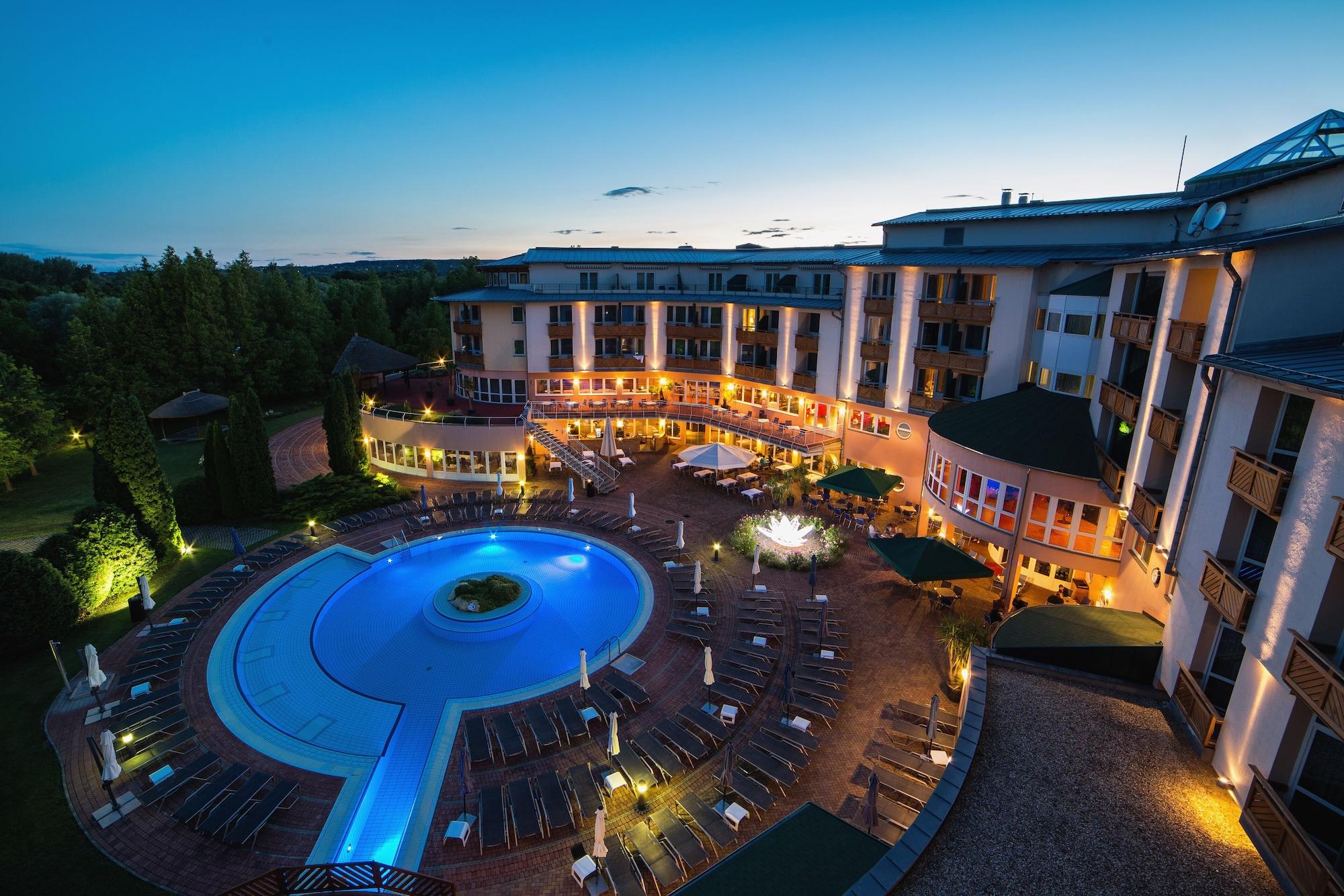 Lotus Therme Hotel & Spa Hévíz Extérieur photo