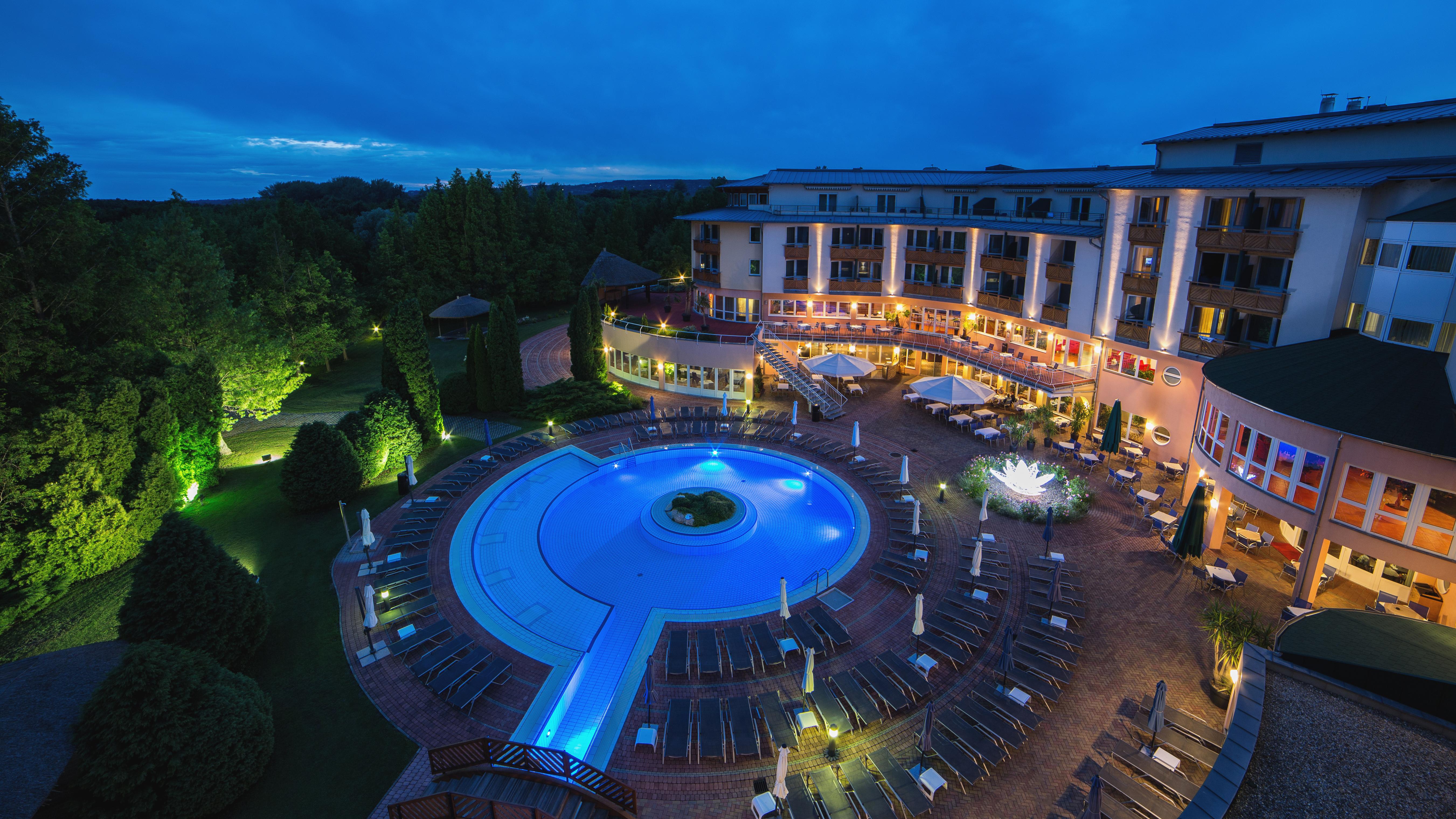 Lotus Therme Hotel & Spa Hévíz Extérieur photo